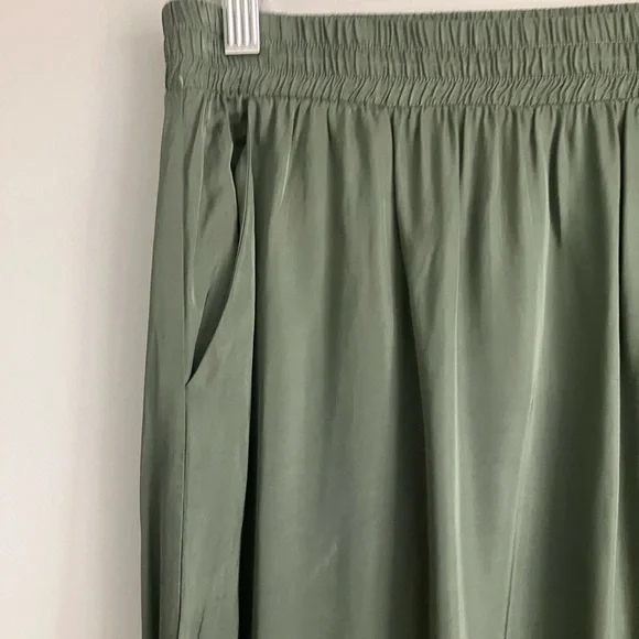 NATION LA Olive Green Viscose Tiered Midi Skirt Size M NWT - Picture 2 of 13